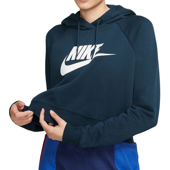 Nike Tops - Nike essential cropped hoodie